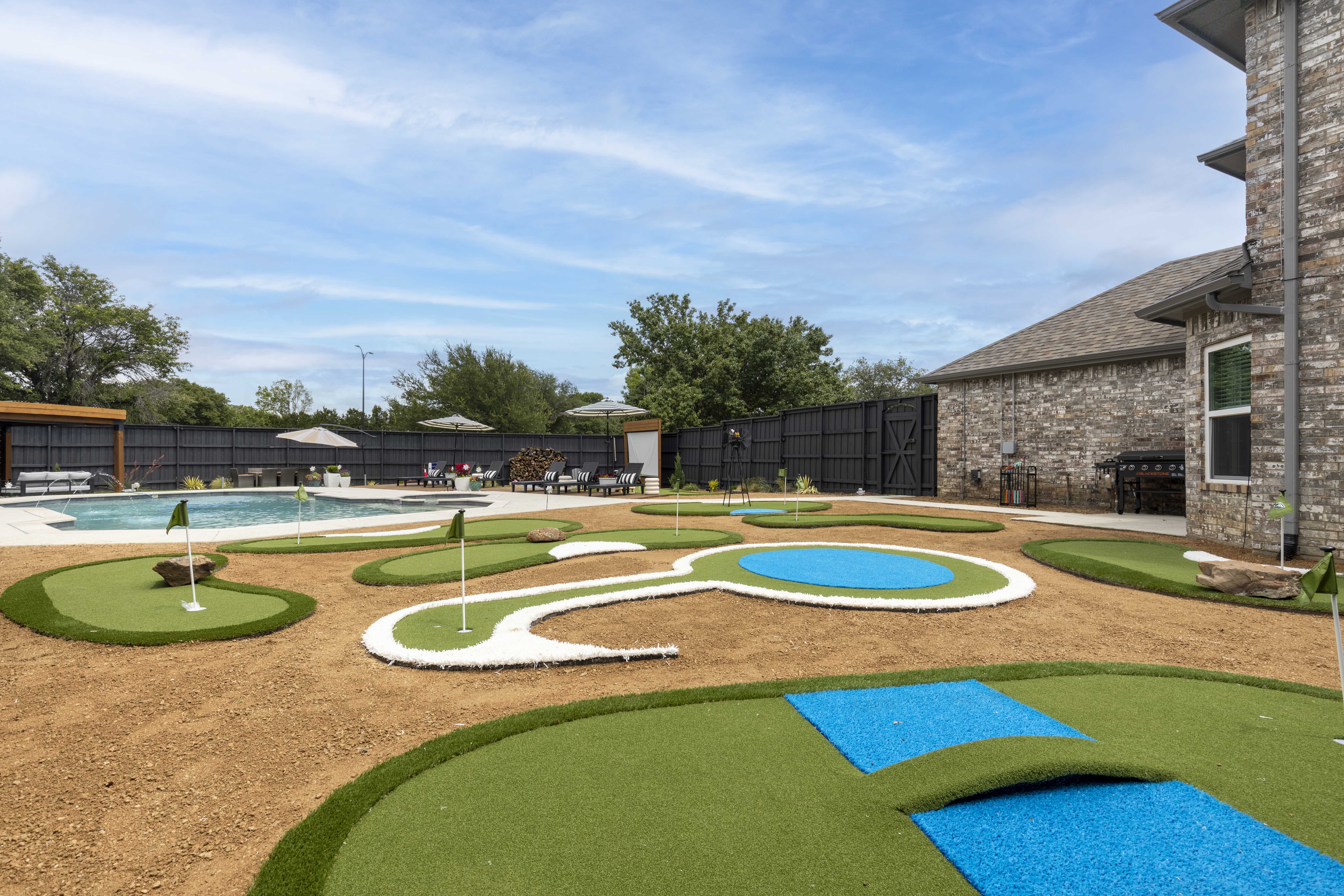 Backyard Minigolf 4