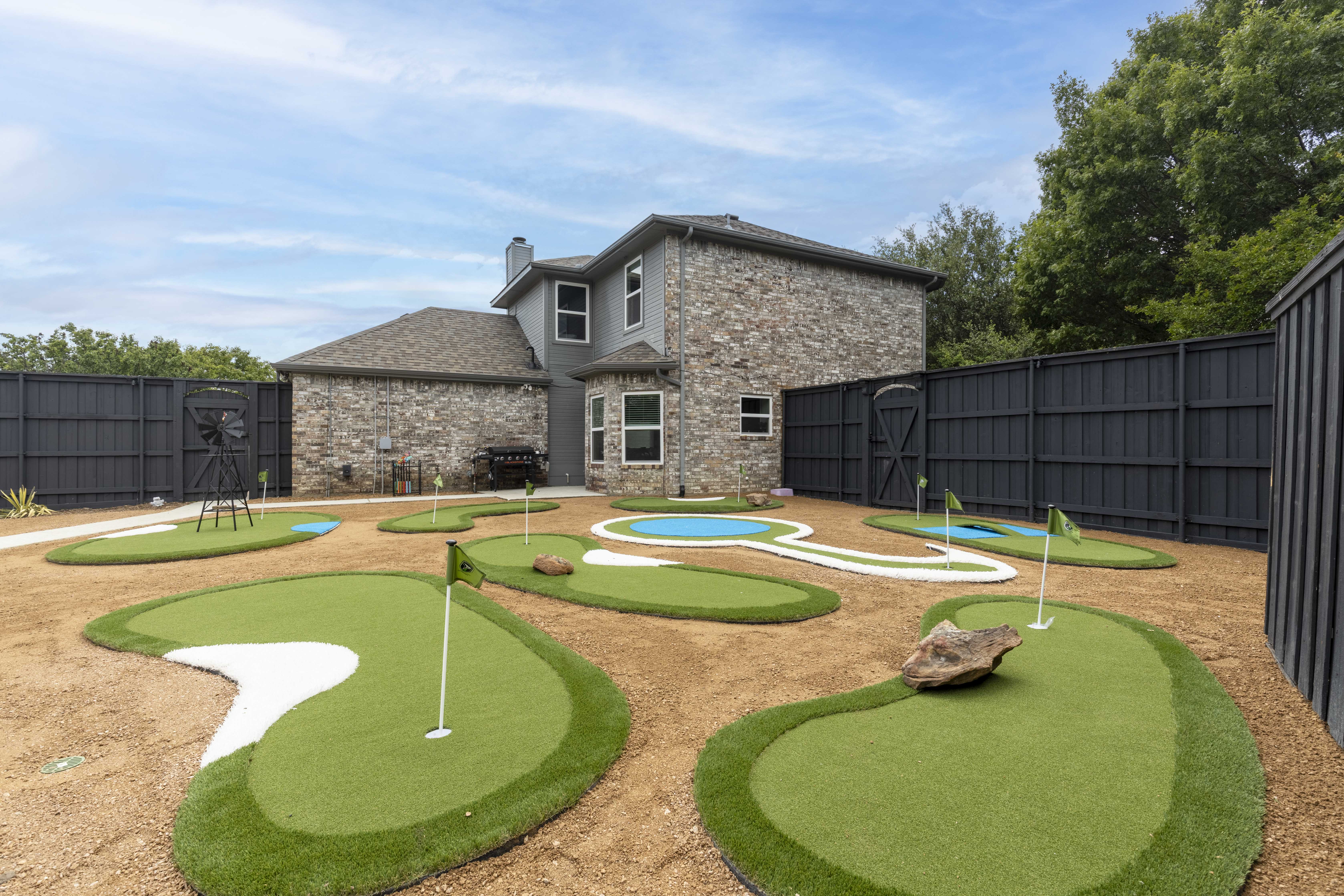 Backyard Minigolf 5