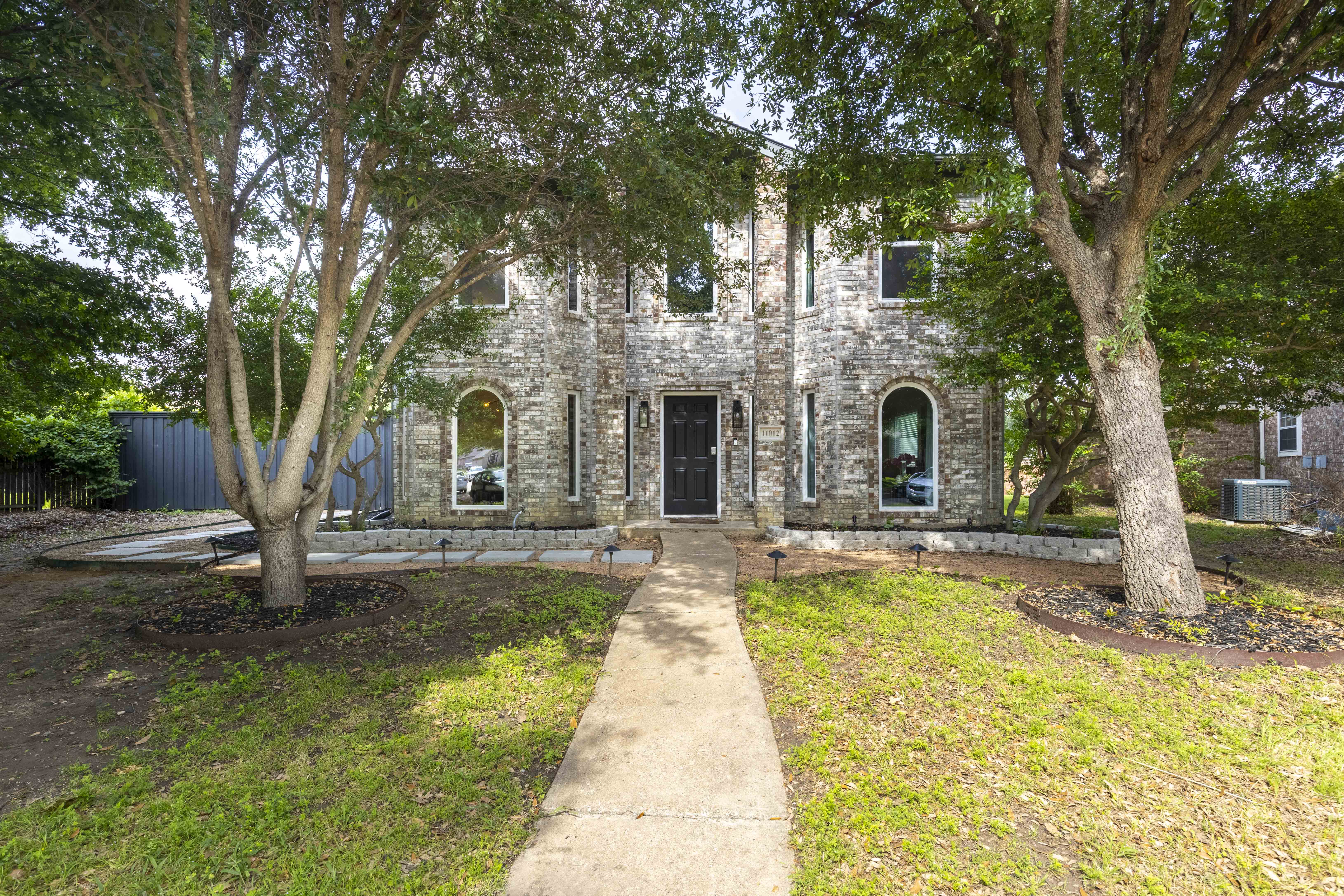 Exterior 1