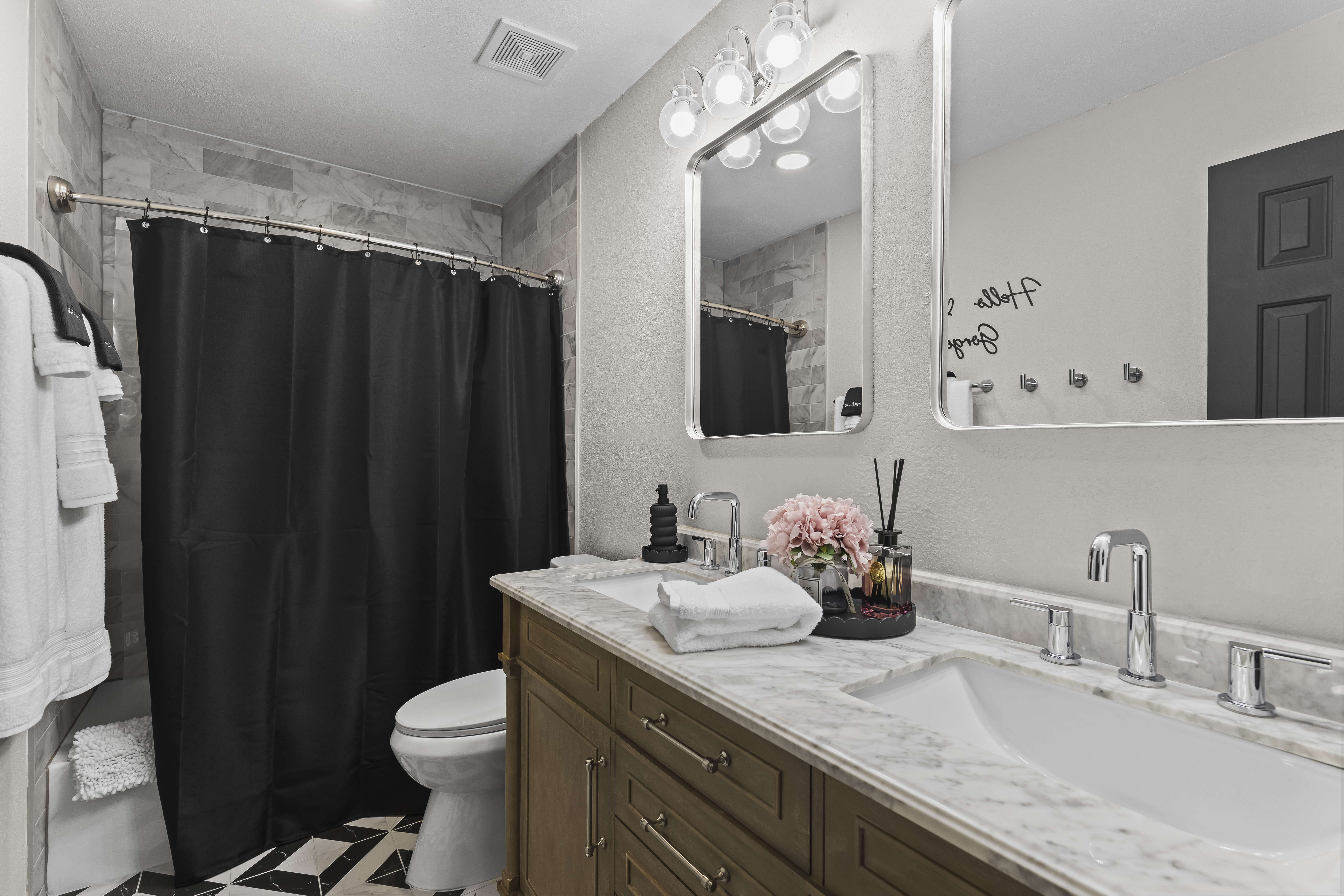 Hall Bathroom 1