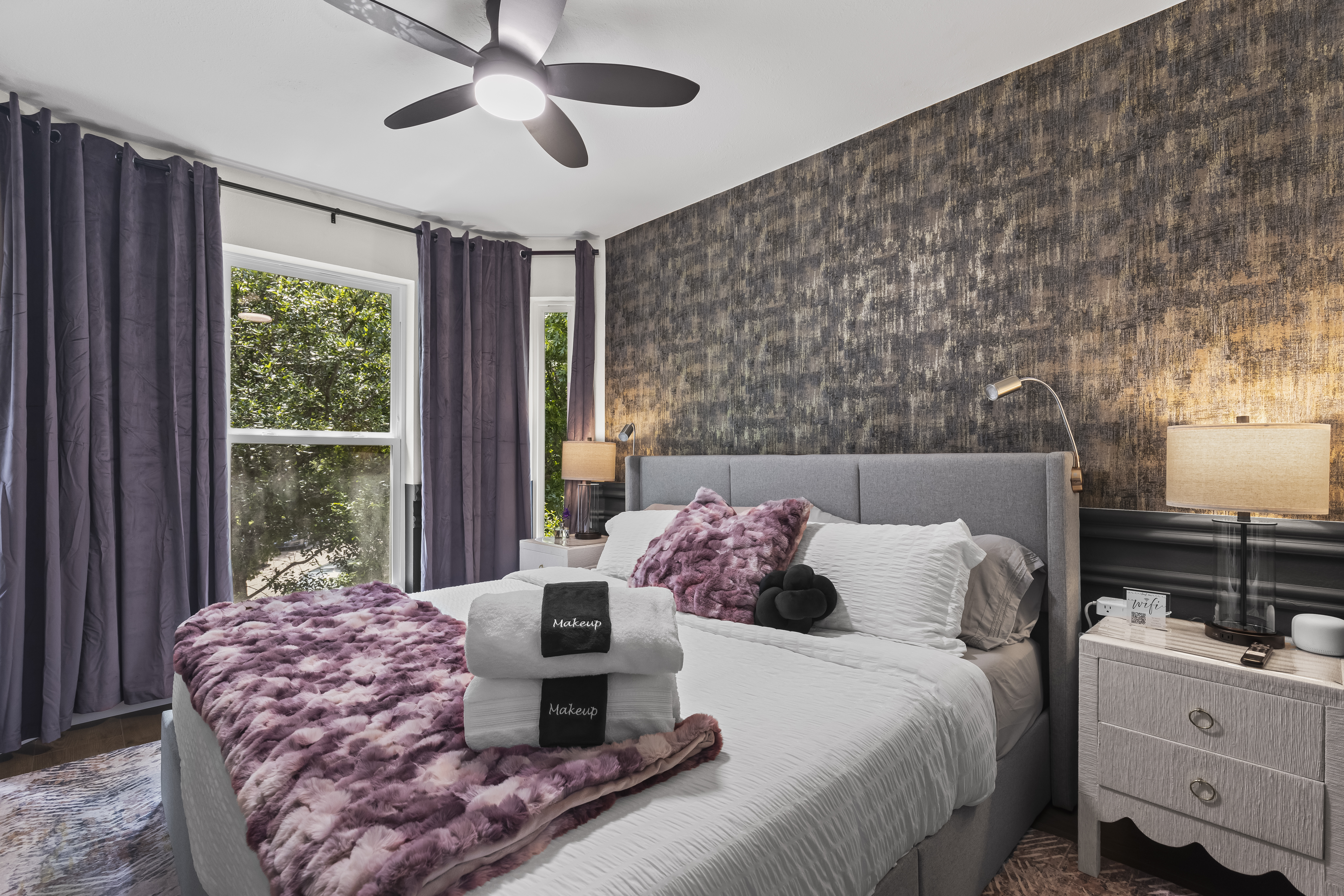 King Bedroom 1