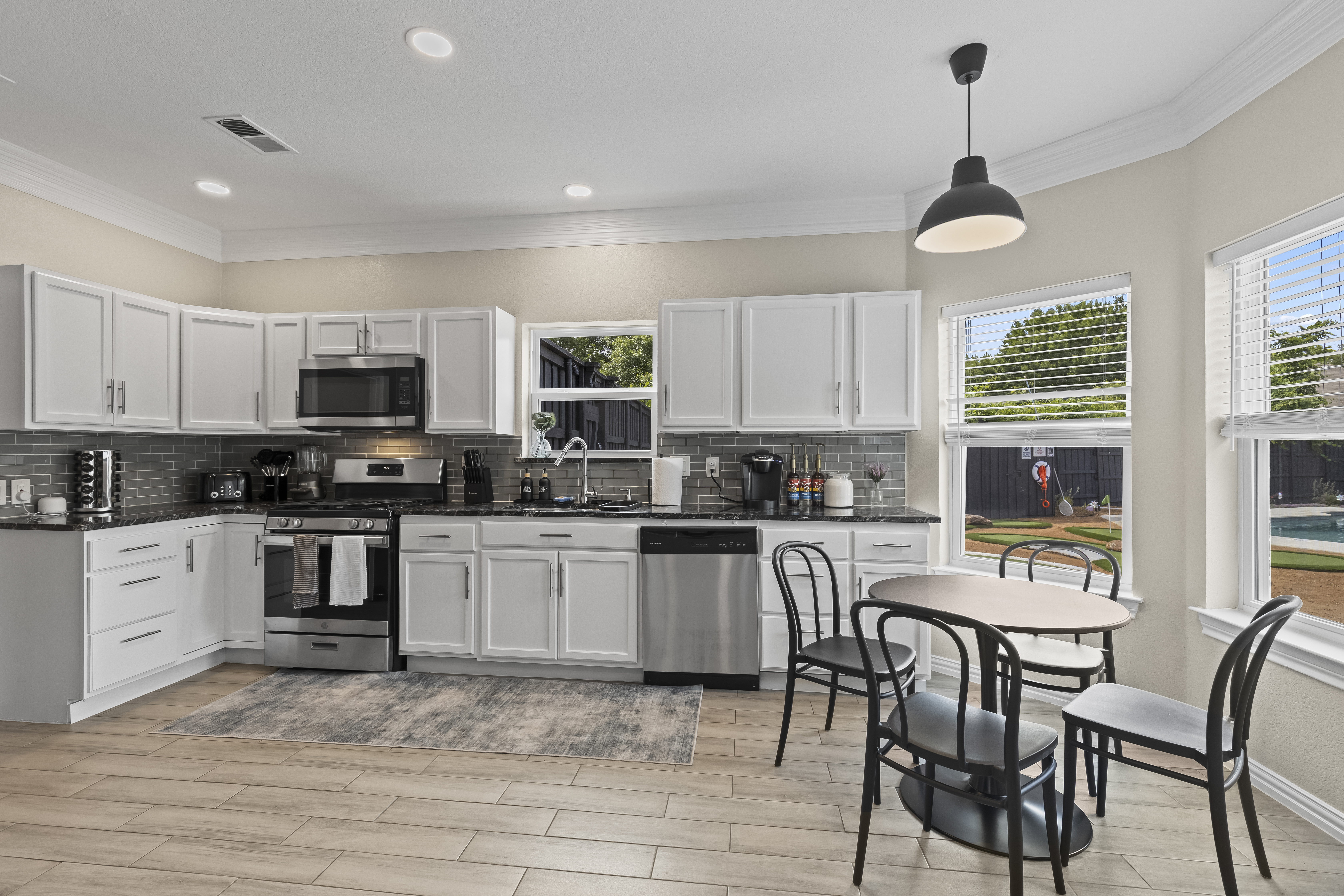 Kitchen 1