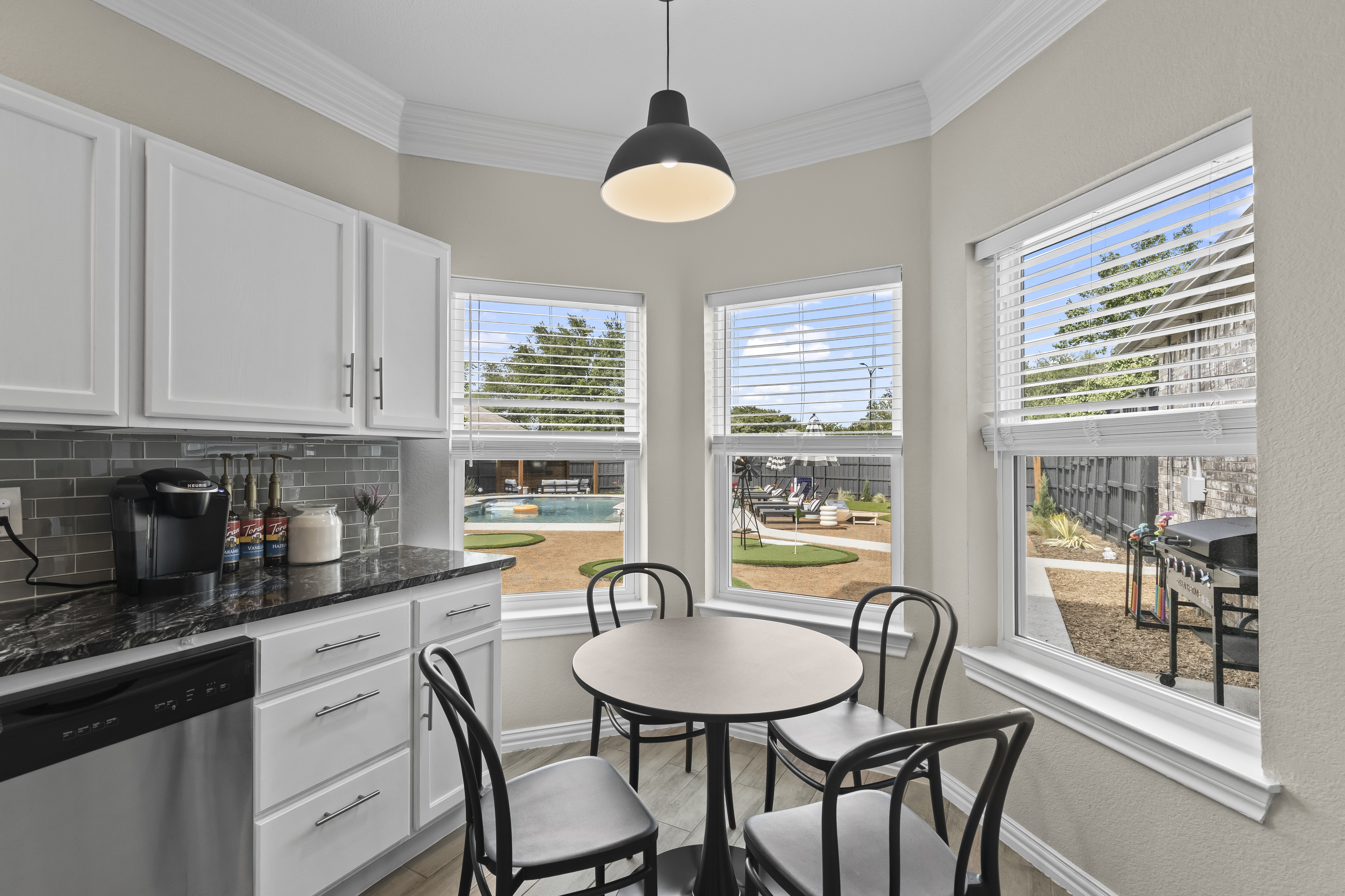 Kitchen 8