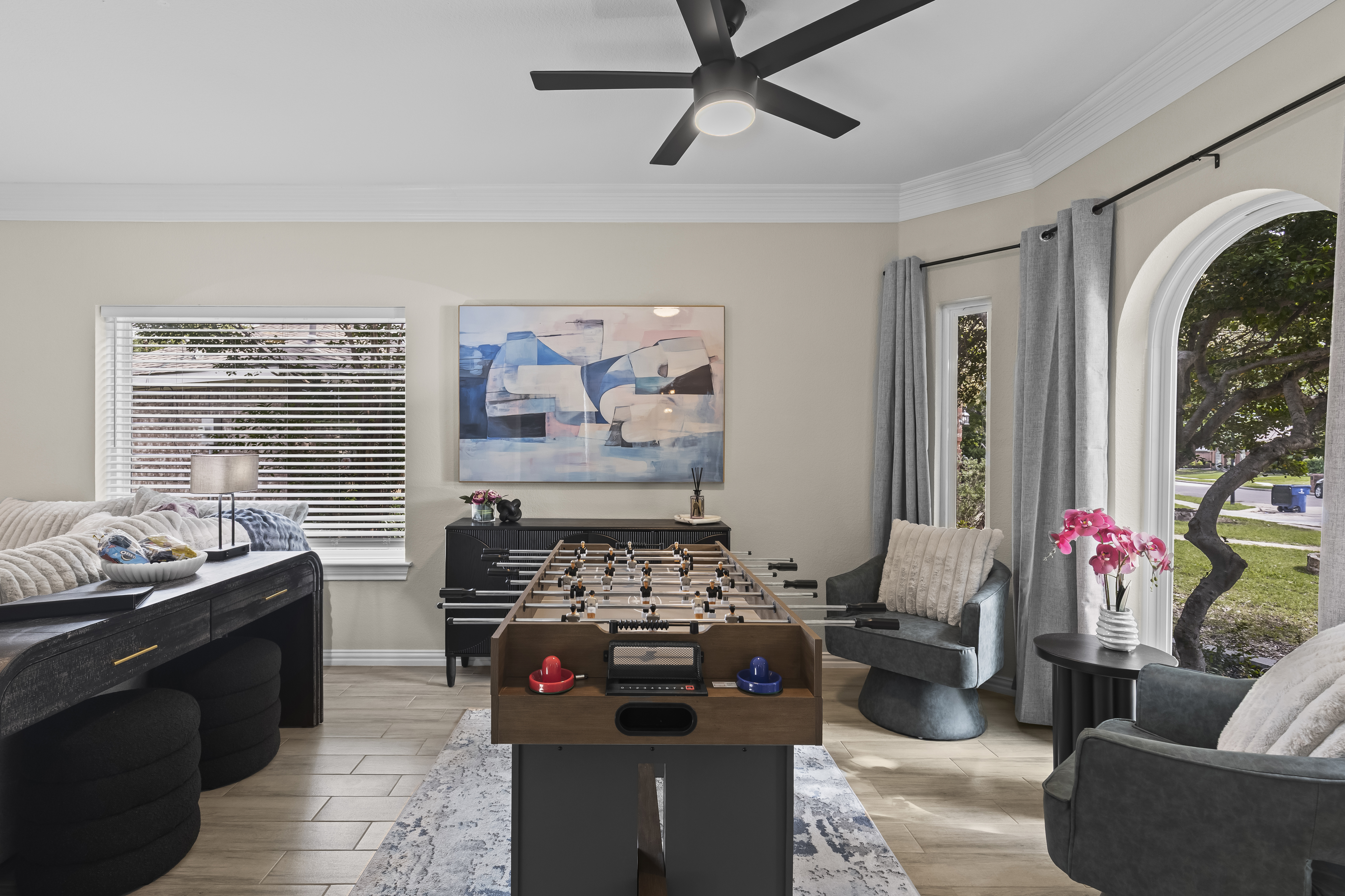 Living Room 4