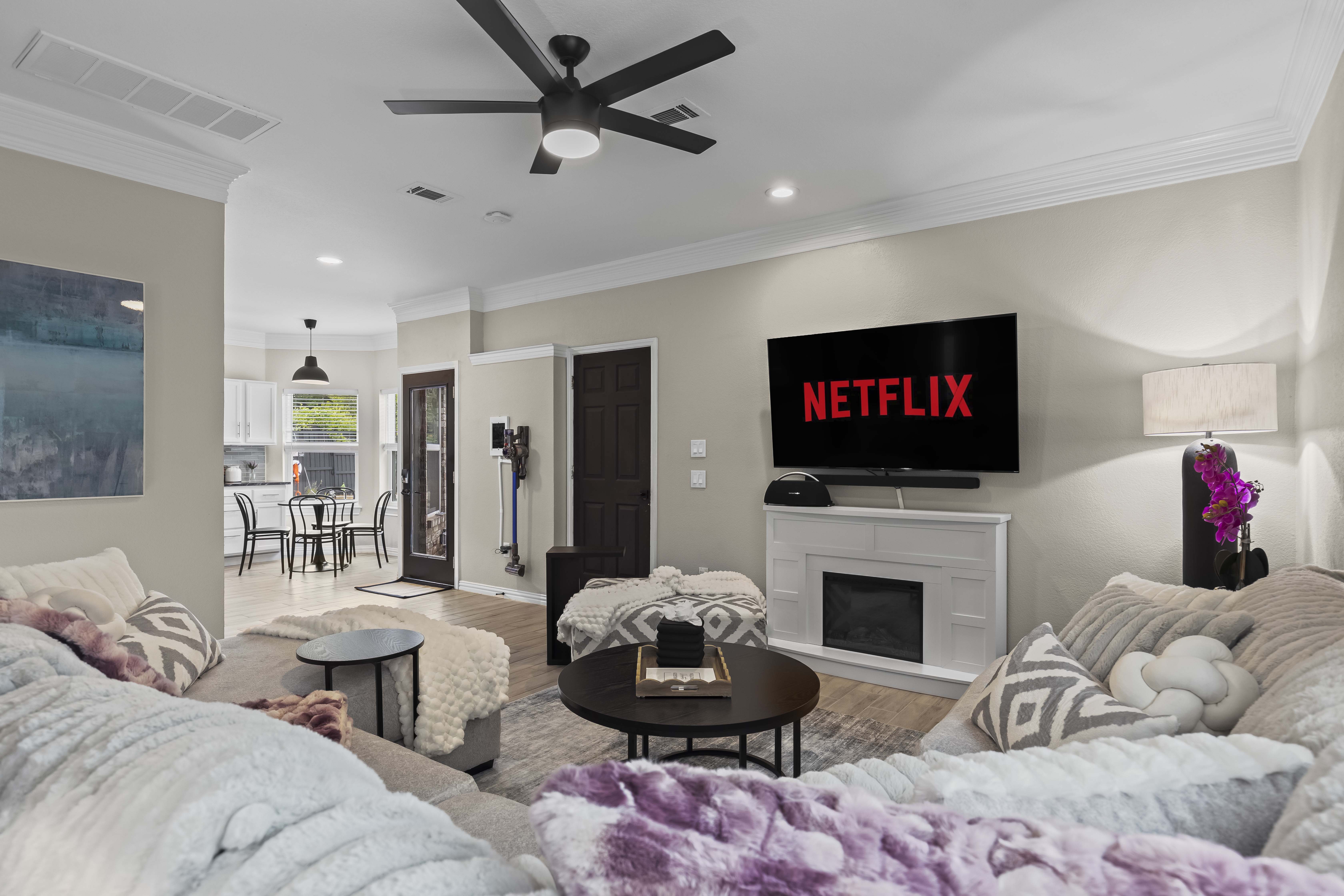 Living Room 6