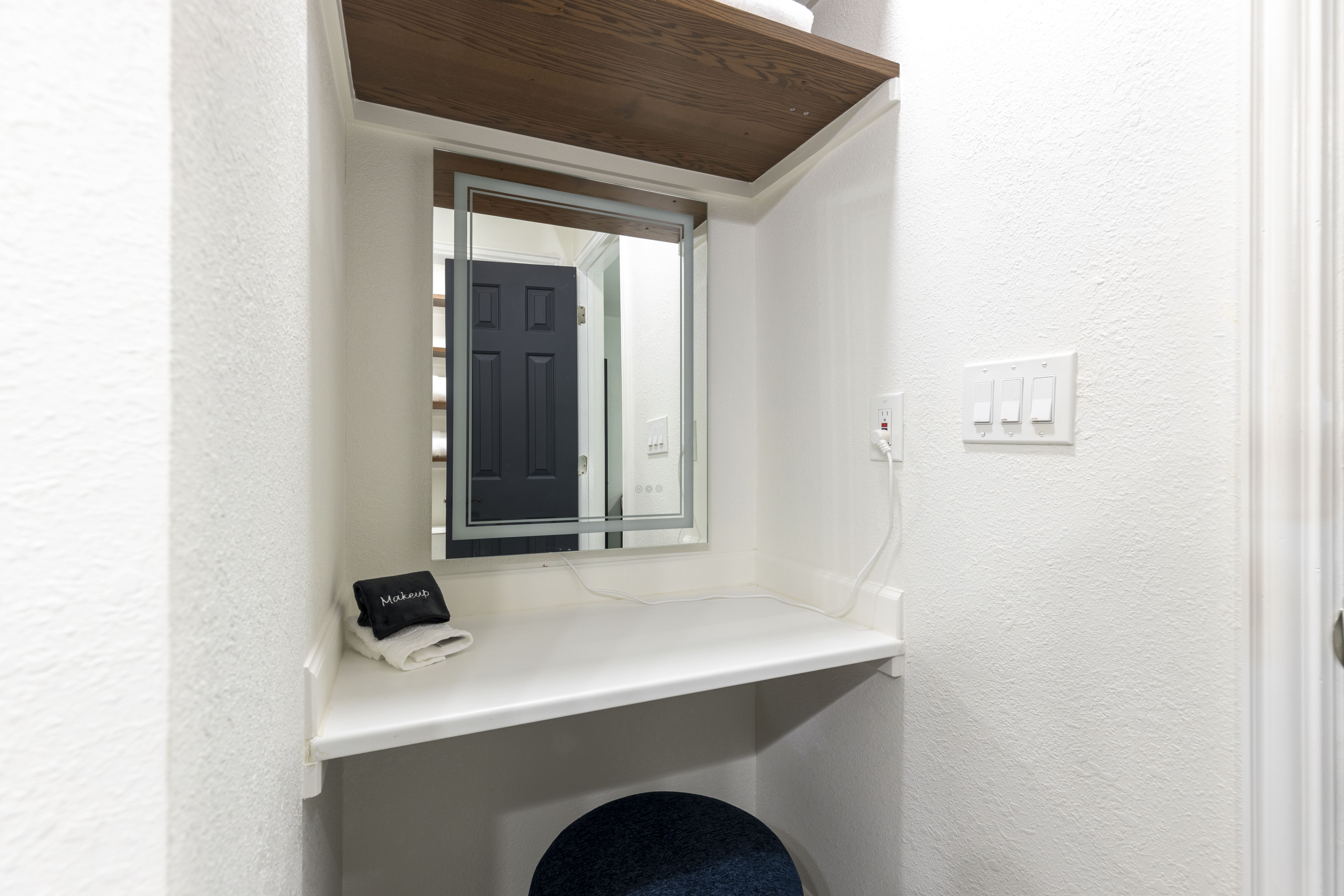 Master Bathroom 4