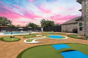 Frisco Waves & Fairways -Mini Golf/Heated Spa/Pool/Family Fun!